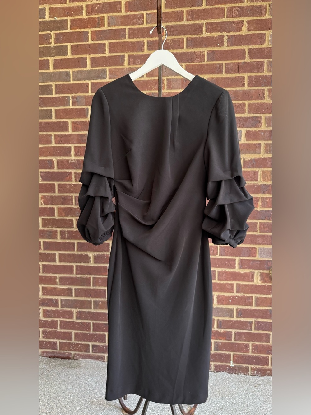 Alberto Malaki Black Ruffle Sleeve Dress Size 6 Stretch Evening Occasion